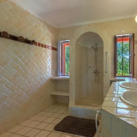 Holiday home Morro Dos Anjos - Authentic With A View Just 3km From