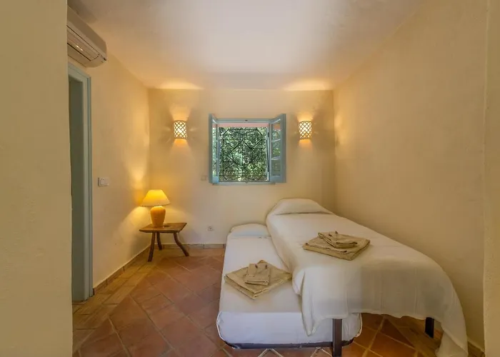 펜션 Morro Dos Anjos - Authentic With A View Just 3km From