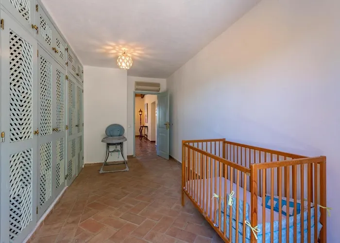 בית נופש Morro Dos Anjos - Authentic With A View Just 3km From *